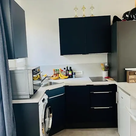 Beautiful Near Canal Saint-denis * Париж