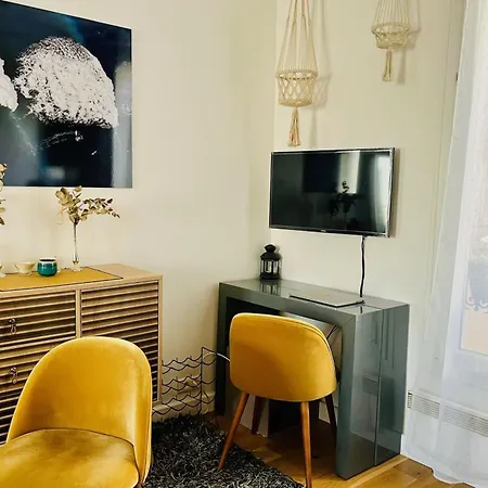 Апартаменты Beautiful Near Canal Saint-denis Париж